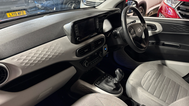 Hyundai i10 1.0 [63] Premium 5dr Auto [Nav] Petrol Hatchback